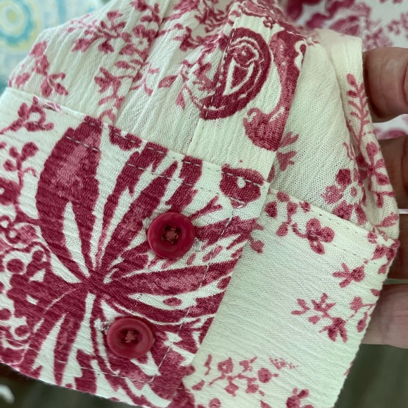Floral Pink and White Women's Top - Picture 1 of 7